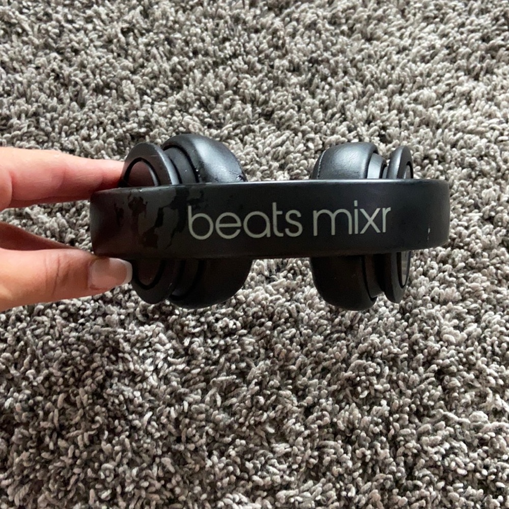 Beats earphones